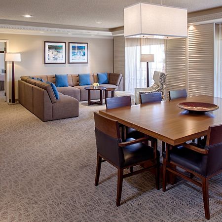 Crowne Plaza Phoenix - Chandler Golf Resort By Ihg Exterior photo