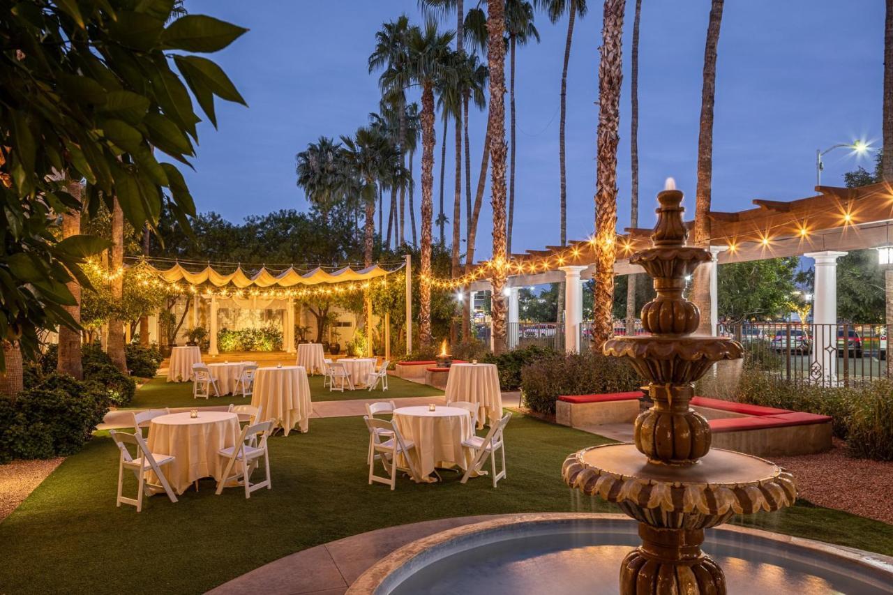 Crowne Plaza Phoenix - Chandler Golf Resort By Ihg Exterior photo