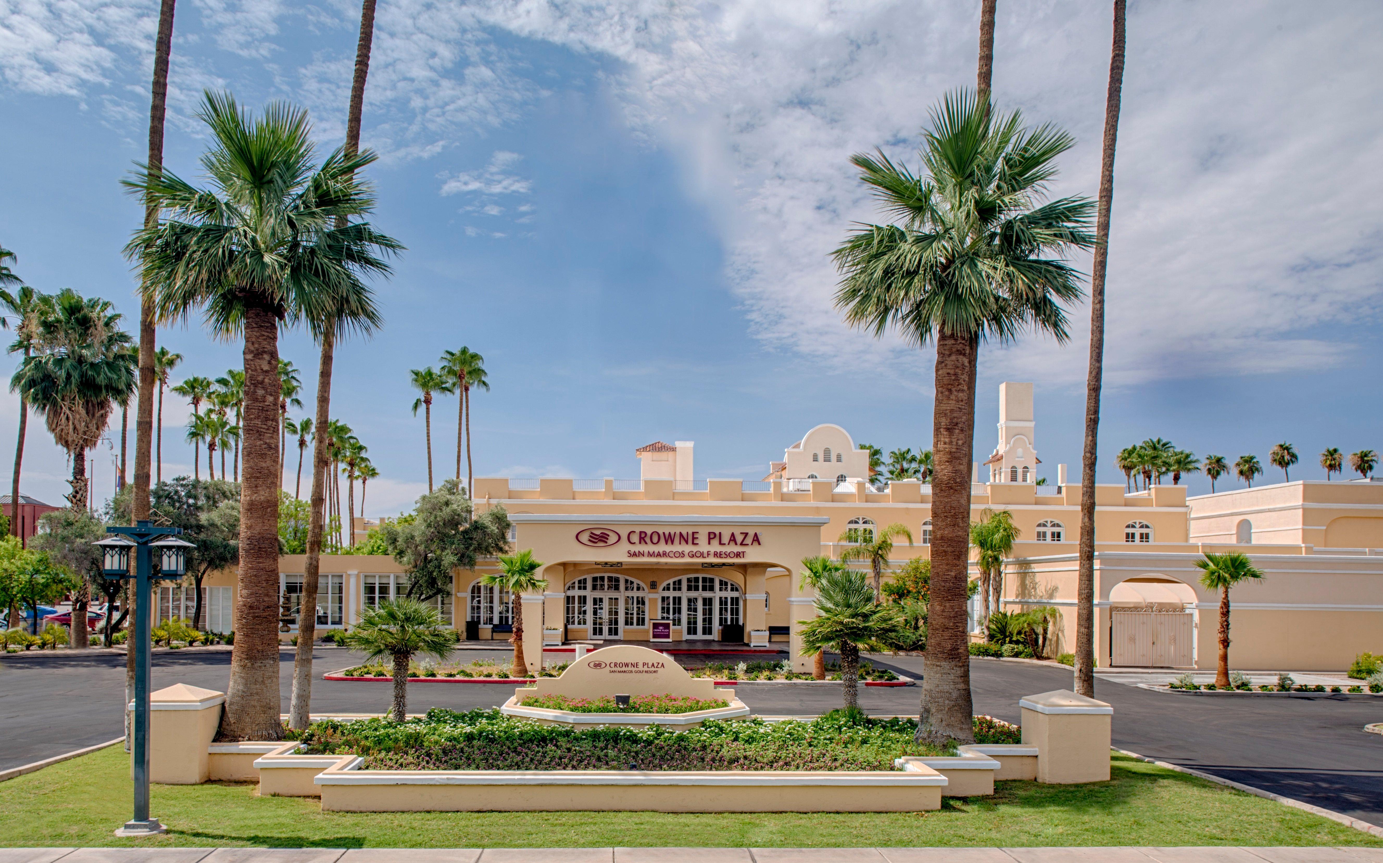 Crowne Plaza Phoenix - Chandler Golf Resort By Ihg Exterior photo
